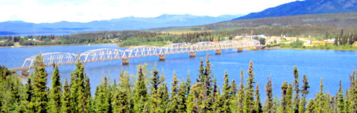 Yukon River Bridge  Navi mieten Kanada 