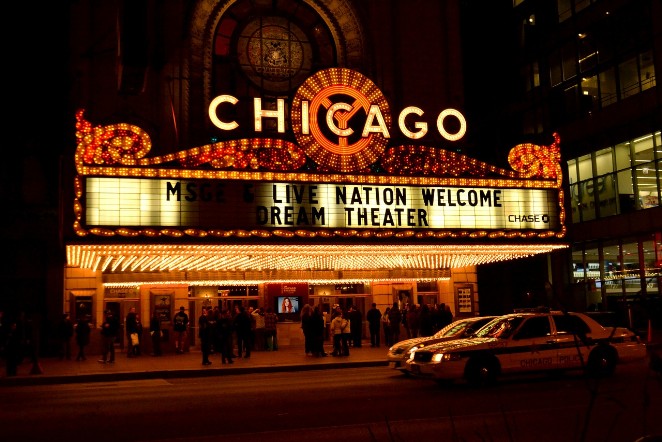 Navi mieten Illinois /Chicago / USA Kino